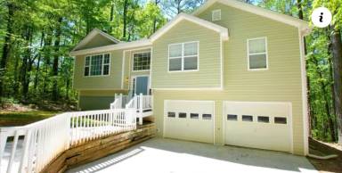 Main picture of 2193 Lakeview Pkwy