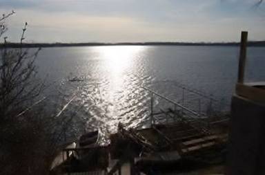 Main picture of 1315 E Lake Dr