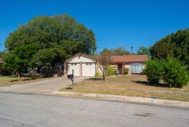 Main picture of 3827 Pipers Meadow St