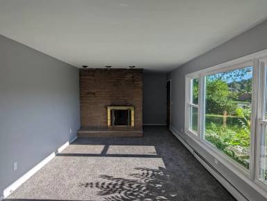 Main picture of 1391 Jefferson St