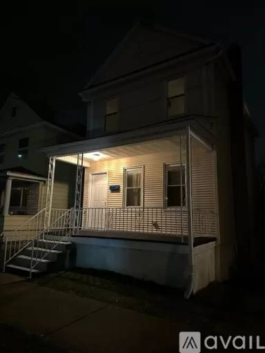 Main picture of 16 Brookside St