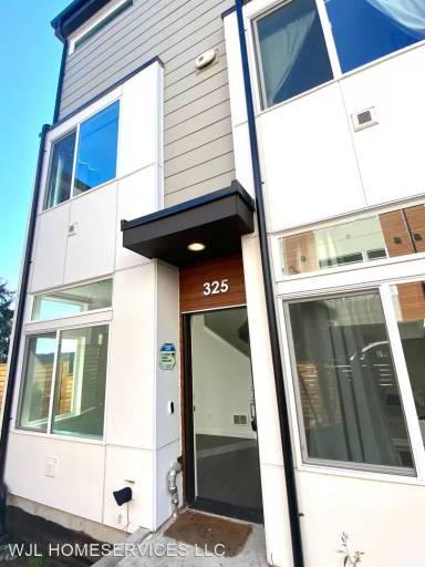 Main picture of 325 N 90th St