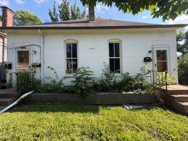 Main picture of 1125 E 5th St