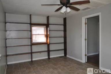 Main picture of 812 Alhambra Dr