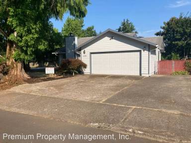 Main picture of 1478 Arabian Ave SE