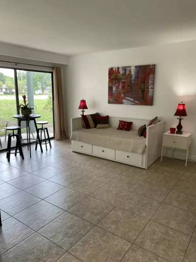 Main picture of 173 Palm View Ct