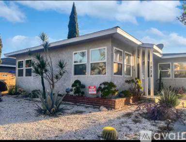 Main picture of 8034 Devenir Ave