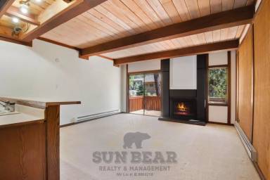 Main picture of 989 Tahoe Blvd Apartments