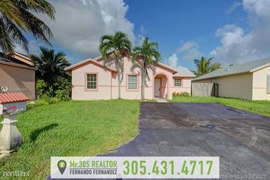 Main picture of 24886 SW 127th Path