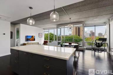 Main picture of 45 University Ave SE