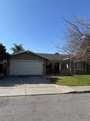 Main picture of 44435 Pomace St