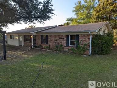 Main picture of 12821 McGowan Dr