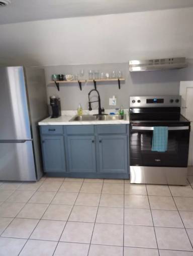 Main picture of 1243 Green Bay St