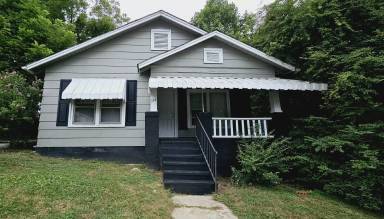 Main picture of 506 W Harrison Ave
