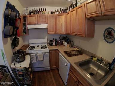 Main picture of 1615 Commonwealth Ave