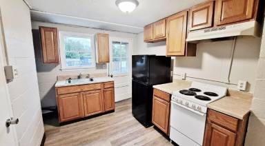 Main picture of 240 W High St
