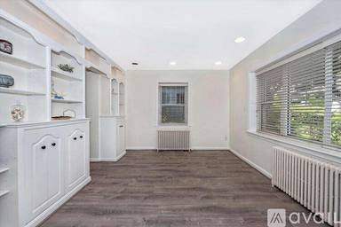 Main picture of 7034 Strathmore St