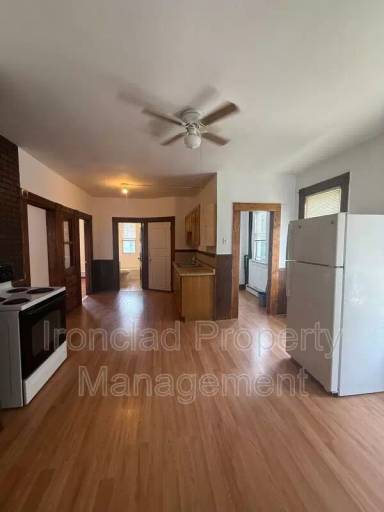 Main picture of 175 Dwight St