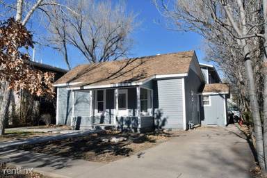 Main picture of 2211 Spruce St