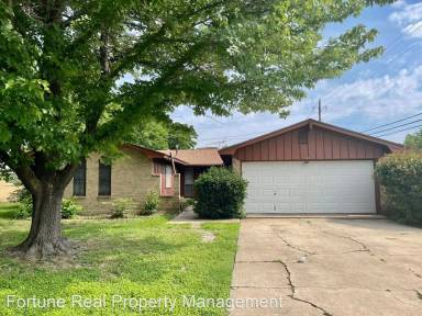 Main picture of 6641 Tabor St