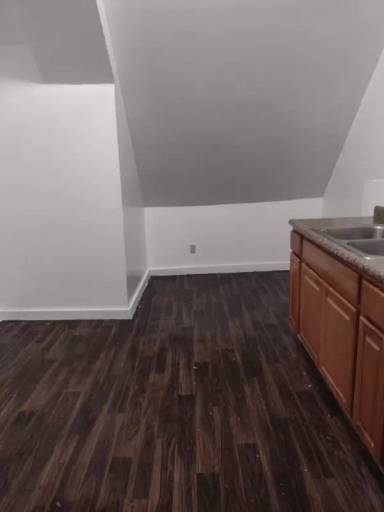 Main picture of 2092 W 95th St