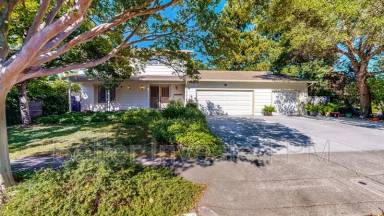 Main picture of 2530 Brookhaven Dr