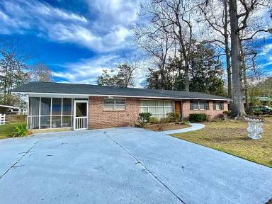 Main picture of 628 Constant Dr