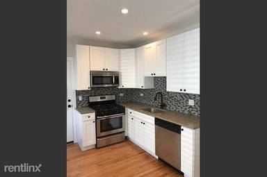 Main picture of 3138 N Seminary Ave