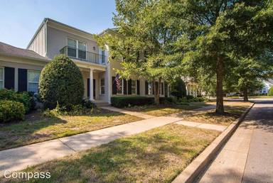 Main picture of 405 Verandah Ln