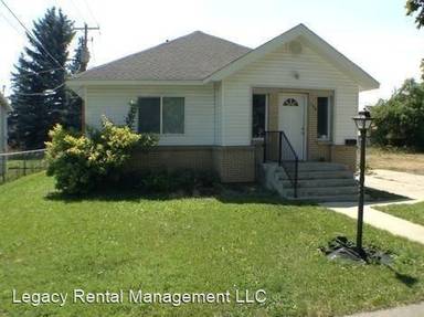 Main picture of 138 E 1st N