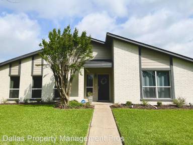 Main picture of 605 Sevilla Dr