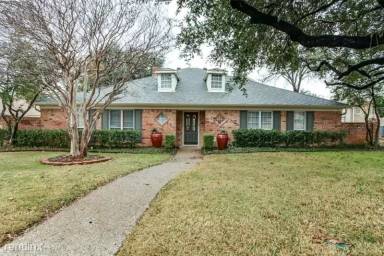 Main picture of 8639 Clover Meadow Dr