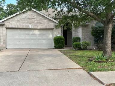 Main picture of 2224 Kerr Trl