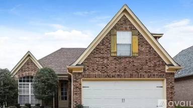 Main picture of 5740 Bedford Loop E