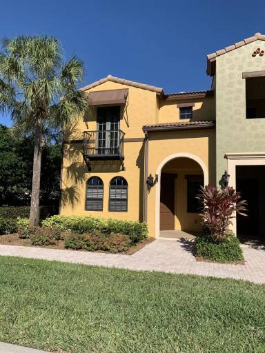 Main picture of 9027 Alturas Ln