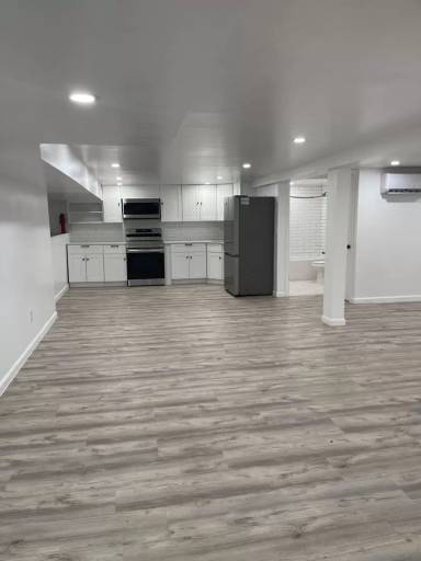 Main picture of 258 Greeley Ave