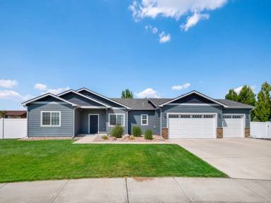 Main picture of 1613 E Marilyn Cir