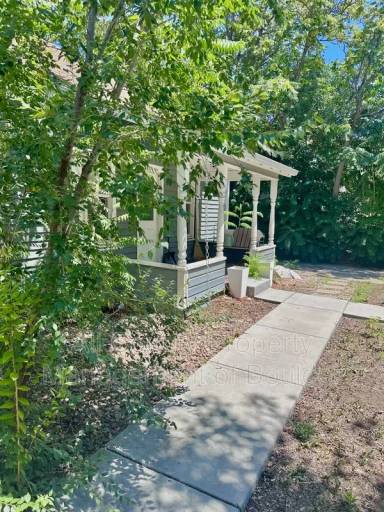 Main picture of 2211 Spruce St