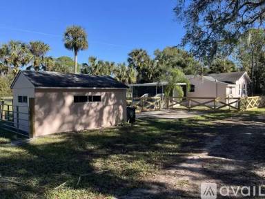 Main picture of 388 N Glencoe Rd