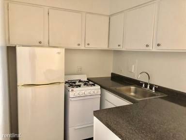 Main picture of 424 W Oakdale Ave
