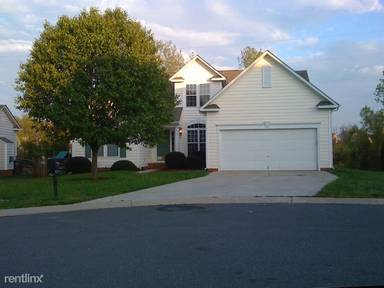 Main picture of 7045 Honey Tree Ln
