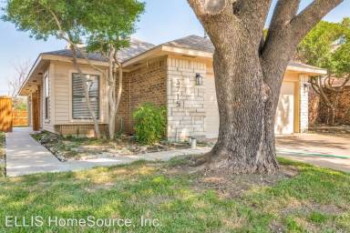 Main picture of 3715 Clover Hill Ln