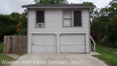 Main picture of 704 E Guadalupe St