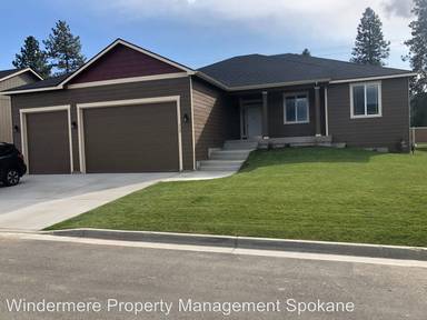 Main picture of 712 E Belle Ln