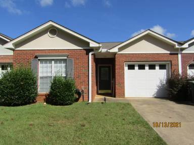 Main picture of 111 Woodmere Dr