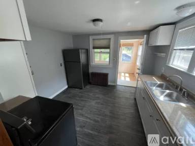 Main picture of 16 Waverly Ave