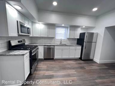 Main picture of 306 Hollister Ave SE