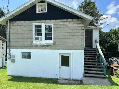 Main picture of 102 Lauren Ave