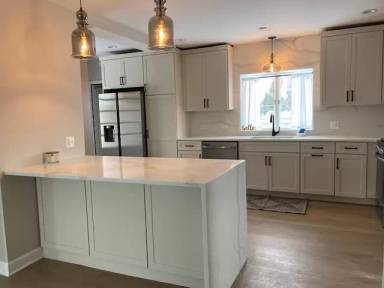 Main picture of 405 1st St