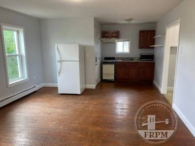 Main picture of 36 Linden St